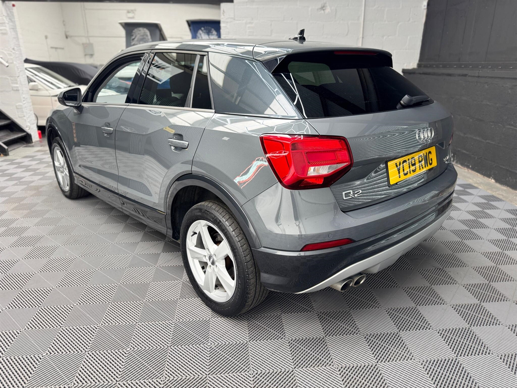 Audi Q2 2.0 Tdi 35 Sport S Tronic Quattro Euro 6 Ss Grey #5