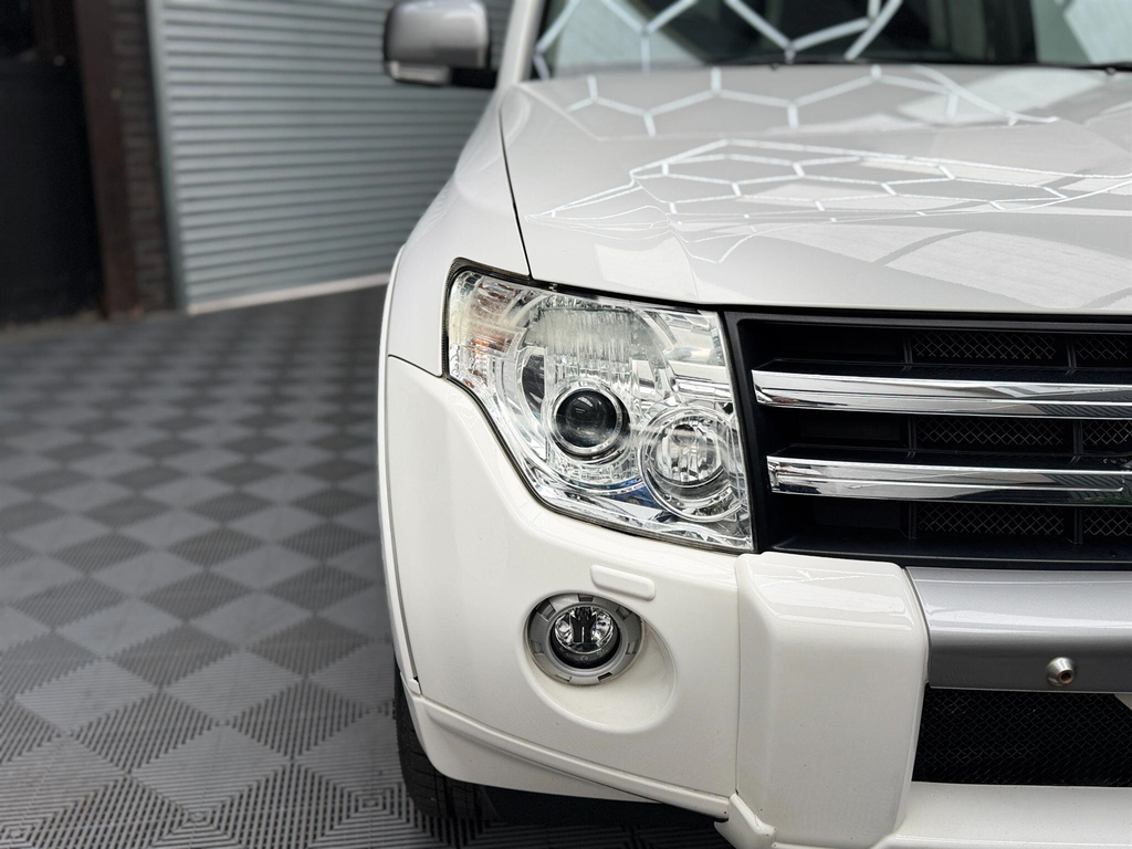 Mitsubishi Shogun 3.2 Di-dc Elegance 4Wd Euro 5 White #45