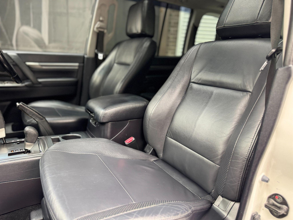 Mitsubishi Shogun 3.2 Di-dc Elegance 4Wd Euro 5 White #42