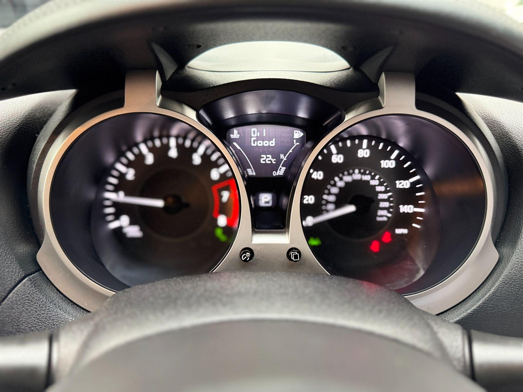 Nissan Juke 1.6 112 Acenta Cvt Red #31