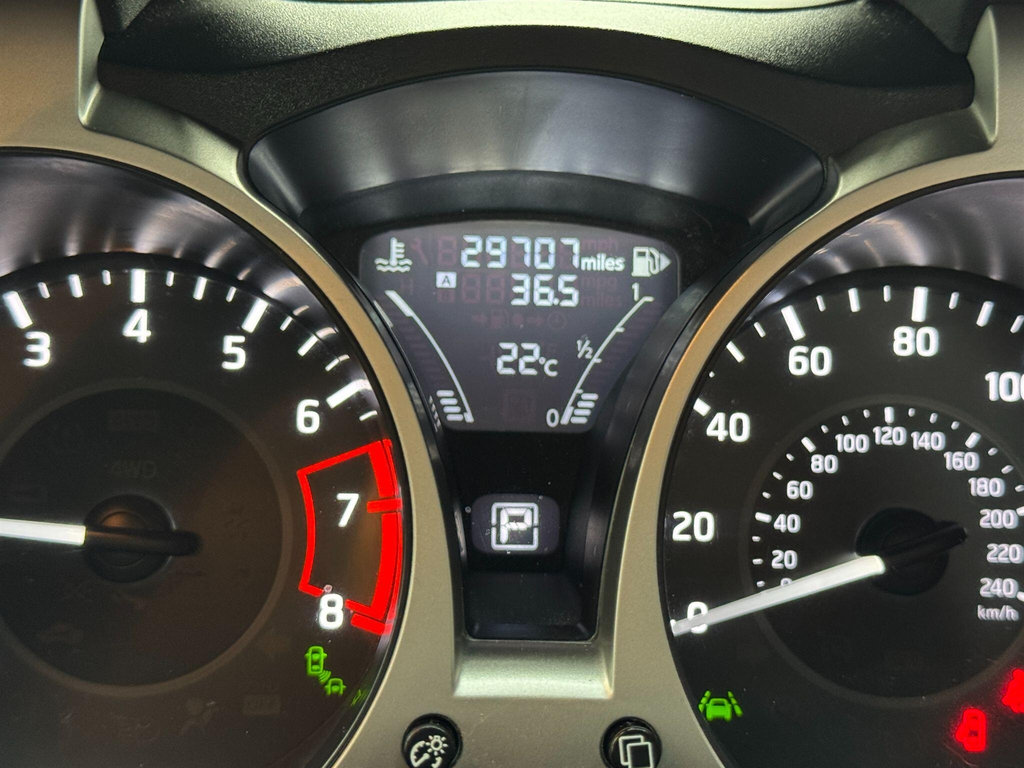 Nissan Juke 1.6 112 Acenta Cvt Red #30