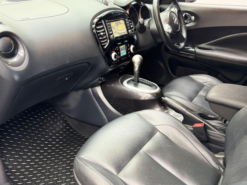 Nissan Juke 1.6 112 Acenta Cvt Red #19