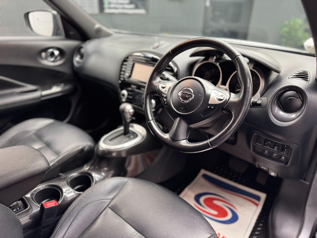 Nissan Juke 1.6 112 Acenta Cvt Red #17
