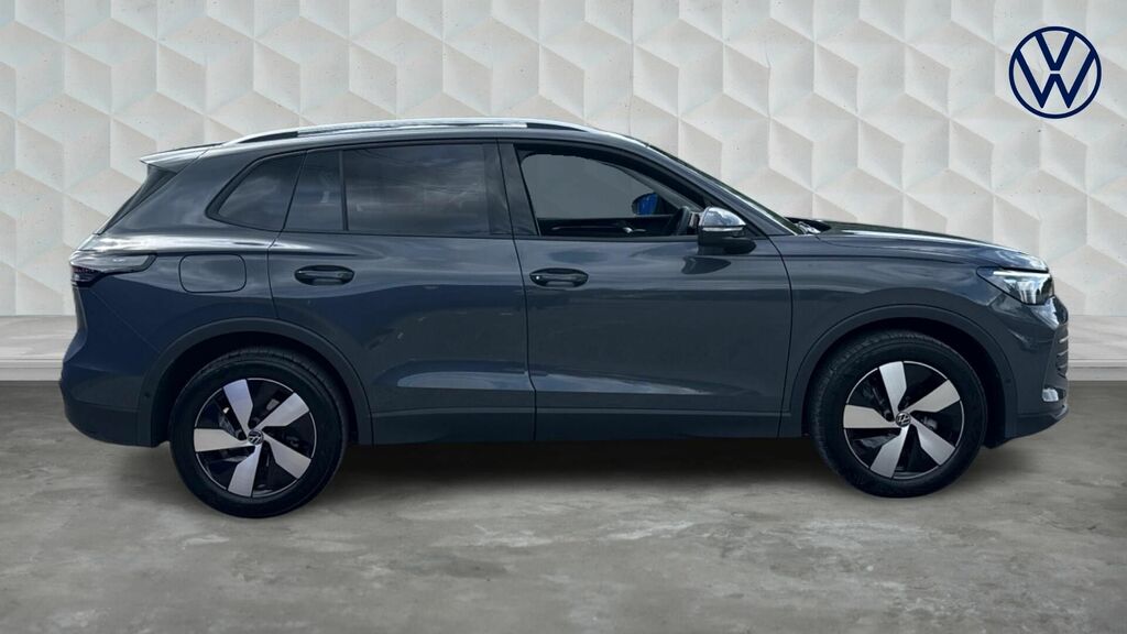 Volkswagen Tiguan Etsi Mhev Match Dsg Euro 6 5-Door CA75LWK Grey #4
