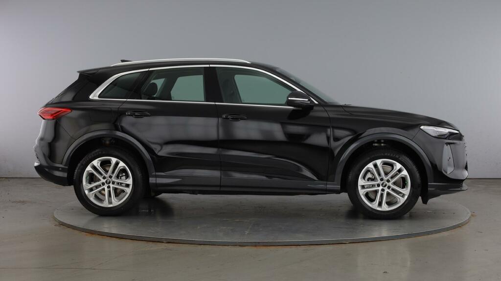Audi Q5 2.0 Tdi Sport S Tronic Quattro Euro 6 5-Door Black #3