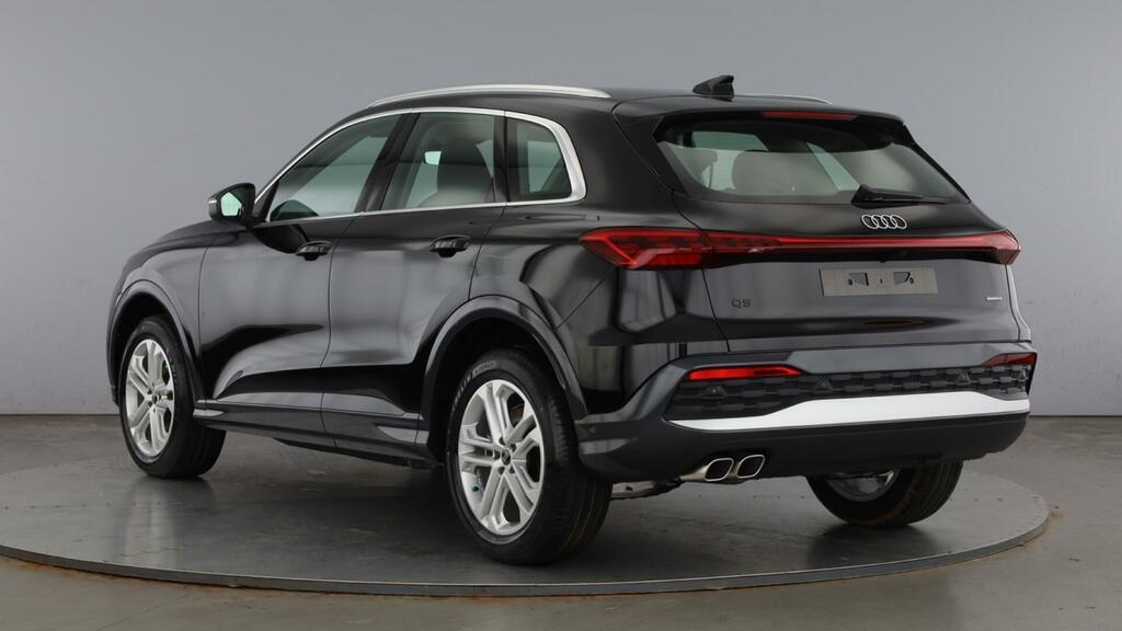 Audi Q5 2.0 Tdi Sport S Tronic Quattro Euro 6 5-Door Black #2