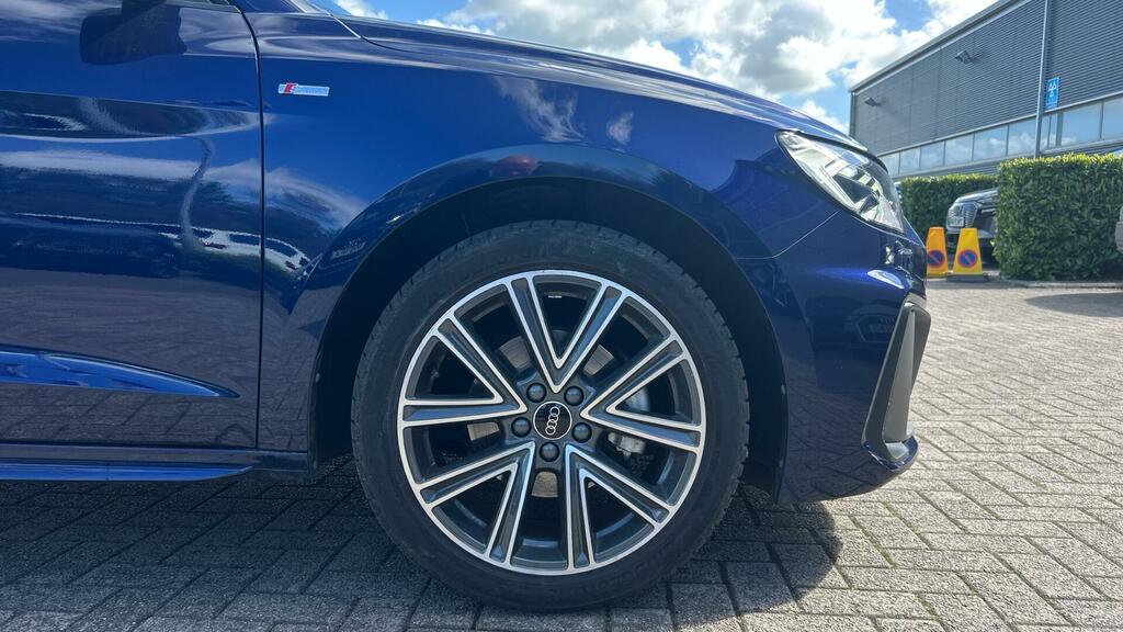 Audi A1 1.0 Tfsi 30 S Line Sportback S Tronic Euro 6 5-Doo KT25EHX Blue #4