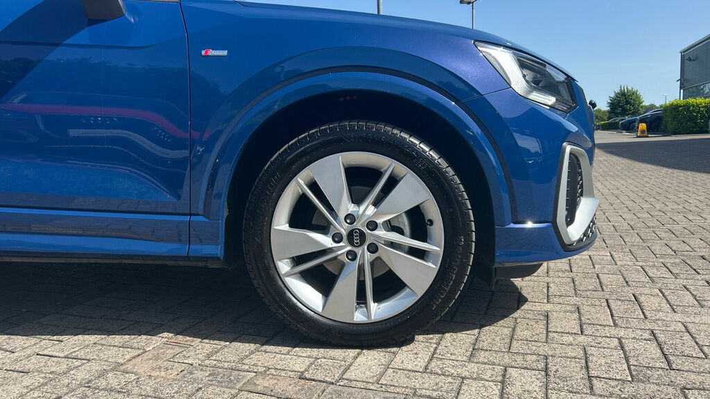 Audi Q2 1.0 Tfsi 30 S Line Euro 6 5-Door WM75HGD Blue #5