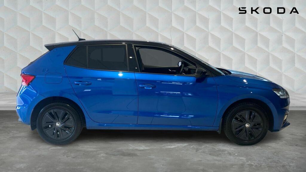 Skoda Fabia 1.0 Tsi Design Edition Euro 6 5-Door VK74YLL Blue #4