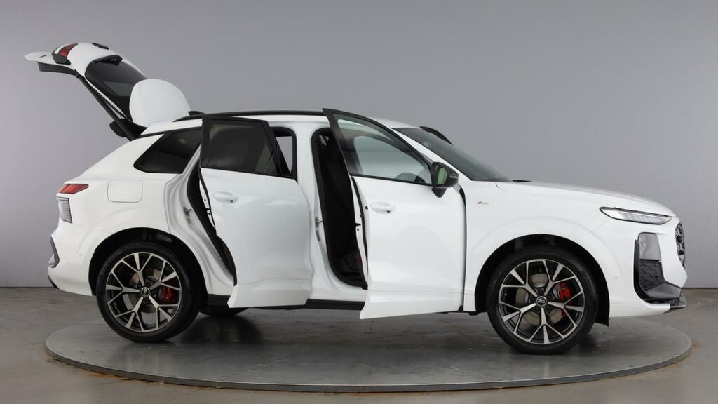 Audi Q3 2.0 Tfsi Edition 1 S Tronic Quattro Euro 6 5-Door White #6