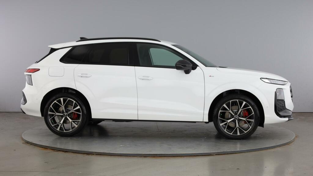 Audi Q3 2.0 Tfsi Edition 1 S Tronic Quattro Euro 6 5-Door White #3