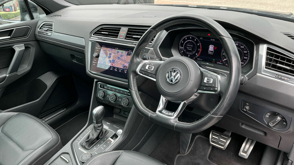 Volkswagen Tiguan 2.0 Tsi R-line Dsg 4Motion Euro 6 5-Door WD18LJZ Black #6