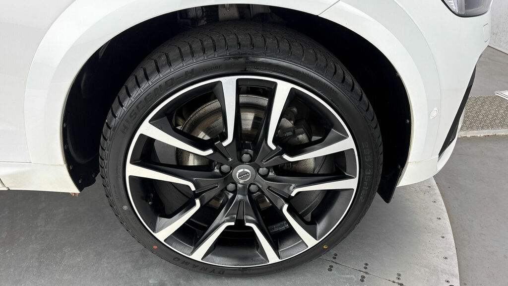 Volvo XC60 2.0H T8 Recharge 11.6Kwh R-design Pro Euro 6 WV71FKF White #5