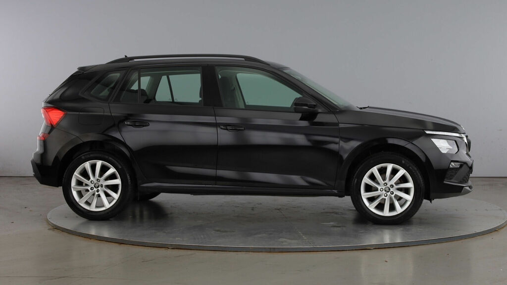 Skoda Kamiq 1.0 Tsi Se Edition Euro 6 5-Door GJ75EYG Black #4