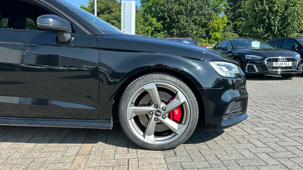 Audi S3 2.0 Tfsi Black Edition Sportback S Tronic Quattro Black #5