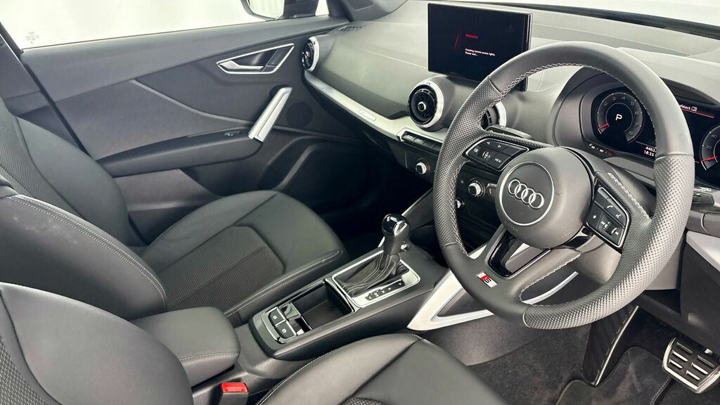 Audi Q2 Tfsi Cod 35 S Line S Tronic Euro 6 5-Door LV75KCU Black #6