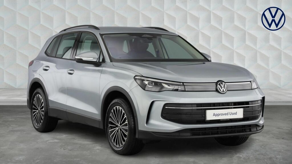 Volkswagen Tiguan Etsi Mhev Life Dsg Euro 6 5-Door WR26YVO Silver