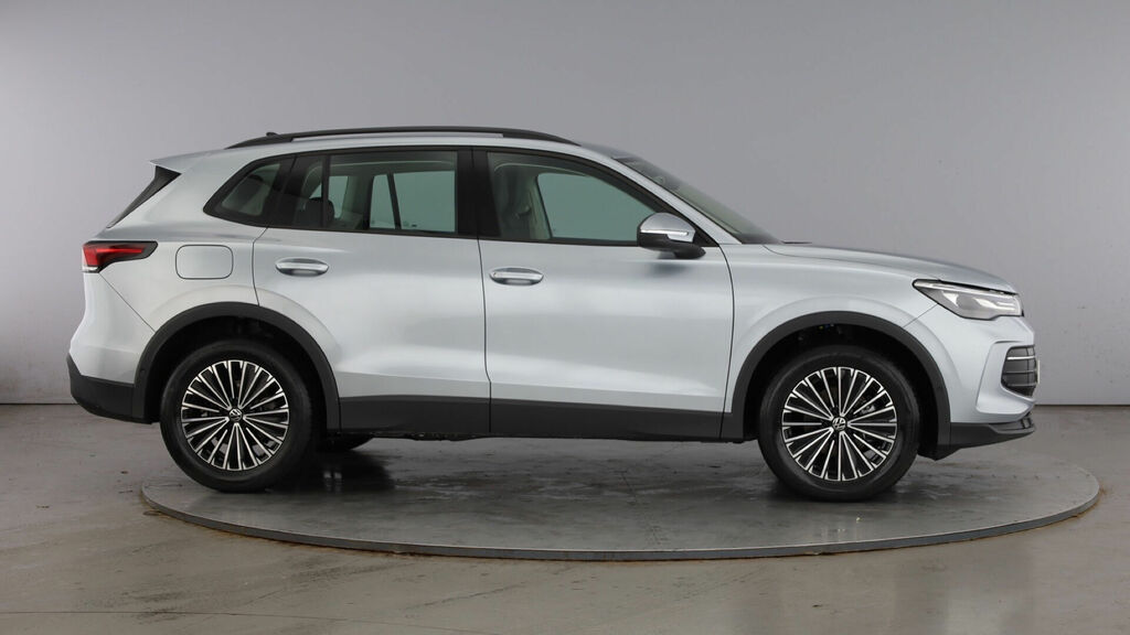 Volkswagen Tiguan Etsi Mhev Life Dsg Euro 6 5-Door WR26YVO Silver #4