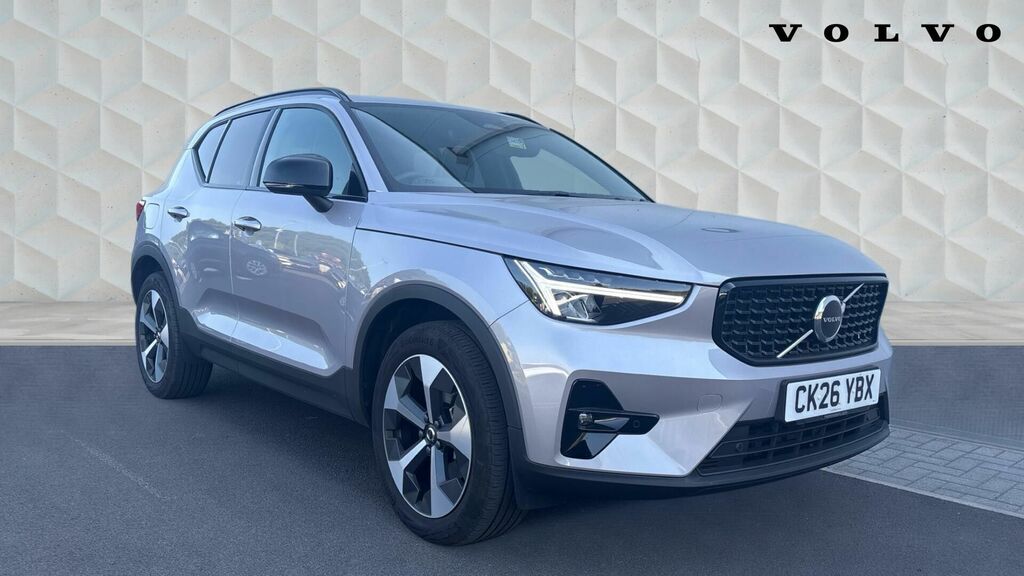 Volvo XC40 2.0 B3 Mhev Plus Dark Dct Euro 6 5-Door CK26YBX Silver
