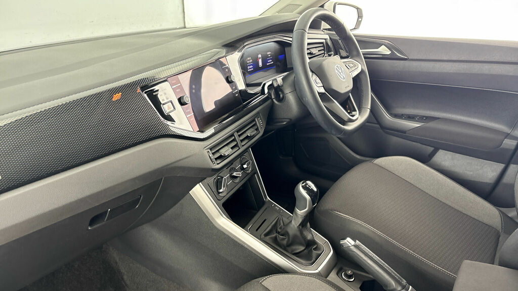 Volkswagen Polo 1.0 Tsi Life Euro 6 5-Door WU73RJJ White #2