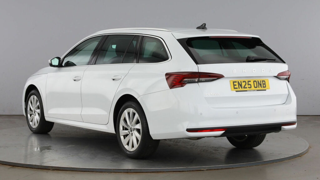 Skoda Octavia Tsi Act Se L Euro 6 5-Door White #3