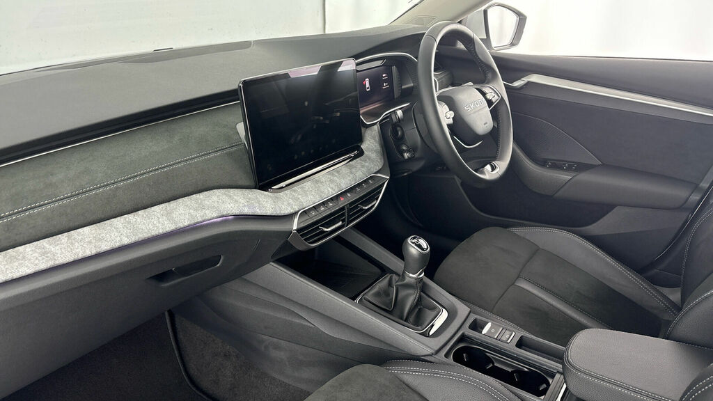 Skoda Octavia Tsi Act Se L Euro 6 5-Door White #2