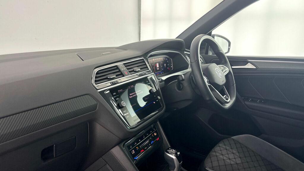 Volkswagen Tiguan Tsi R-line Dsg Euro 6 5-Door Black #2