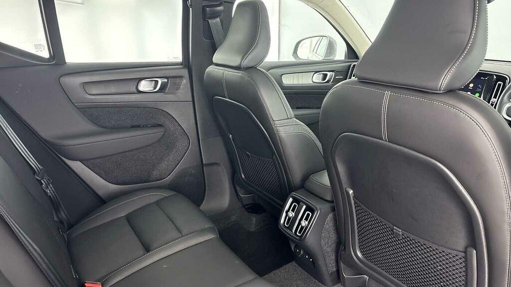 Volvo XC40 Ultra, B4 Mild Hybrid, Dark Blue #16