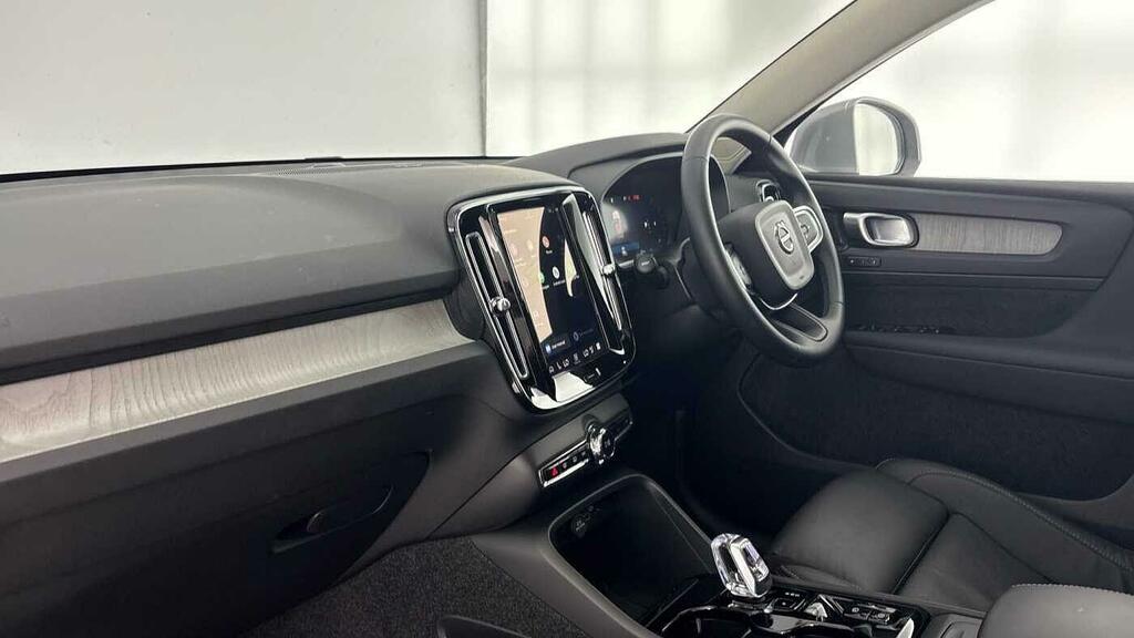 Volvo XC40 Ultra, B4 Mild Hybrid, Dark Blue #43