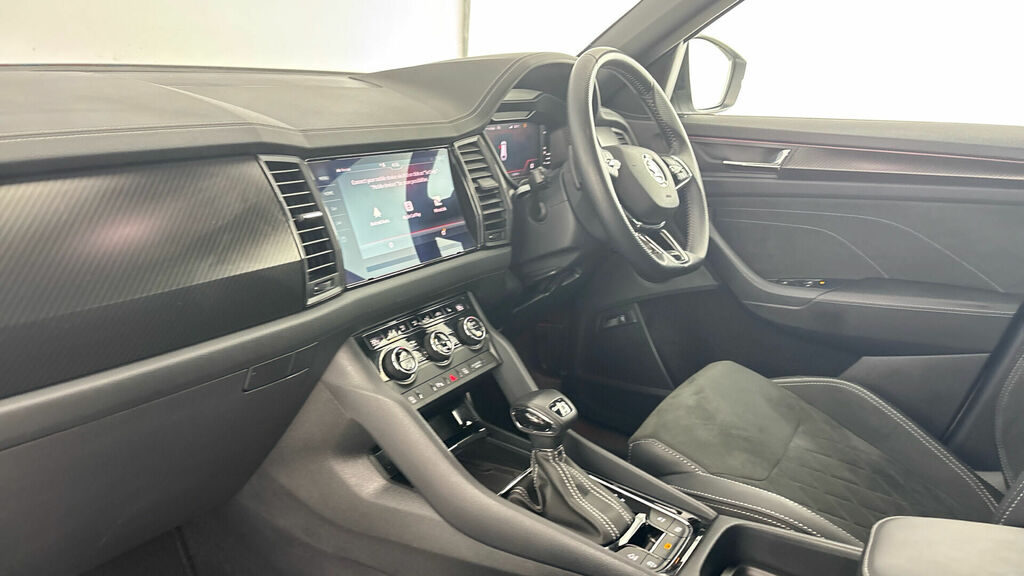 Skoda Kodiaq 2.0 Tdi Sportline Dsg 4Wd Euro 6 5-Door 7 Seat White #2