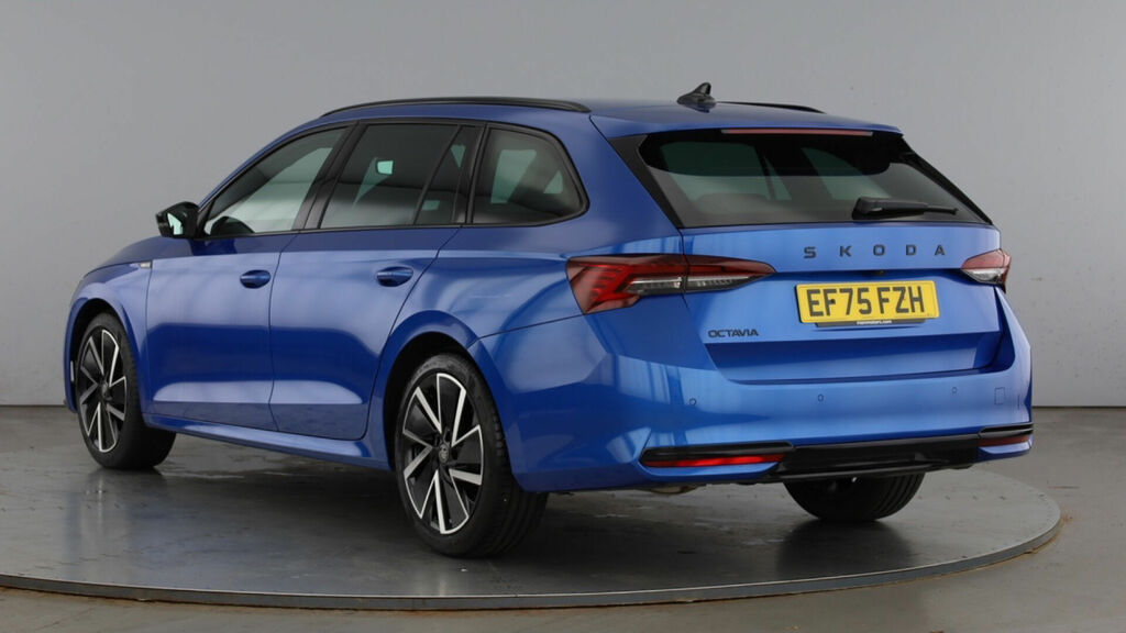 Skoda Octavia Tsi E-tec Mhev Act Sportline Dsg Euro 6 5-Door Blue #3