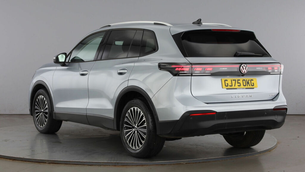 Volkswagen Tiguan Etsi Mhev Match Dsg Euro 6 5-Door Silver #3