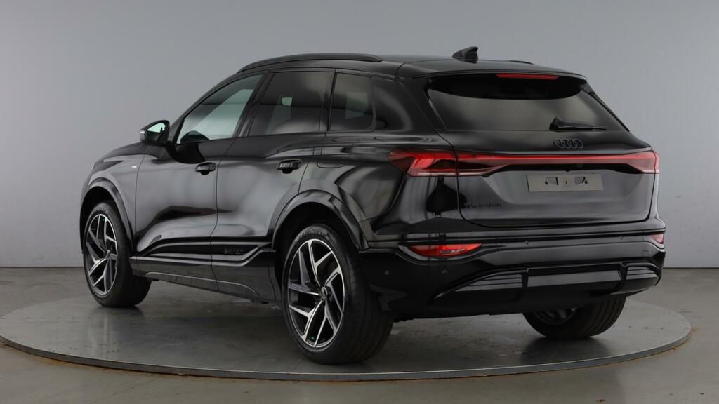 Audi Q6 E-Tron E-tron 83Kwh Black Edition 5-Door Black #2