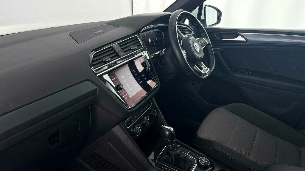 Volkswagen Tiguan 1.5 Tsi Evo 150 Match 2Wd Silver #2