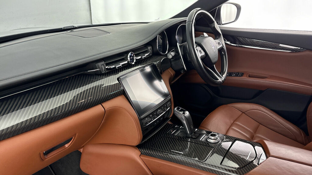 Maserati Quattroporte 3.0D V6 Zf Euro 6 4-Door Black #2