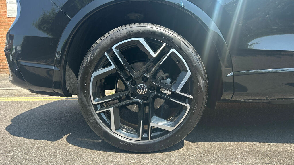 Volkswagen Tiguan 2.0 Tdi R-line Dsg Euro 6 5-Door VA26TZB Black #5