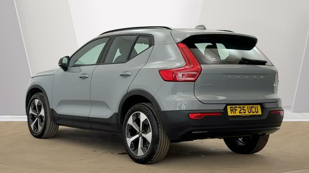 Volvo XC40 2.0 B4 Mhev Plus Dark Dct Euro 6 5-Door RF25UCU Grey #3