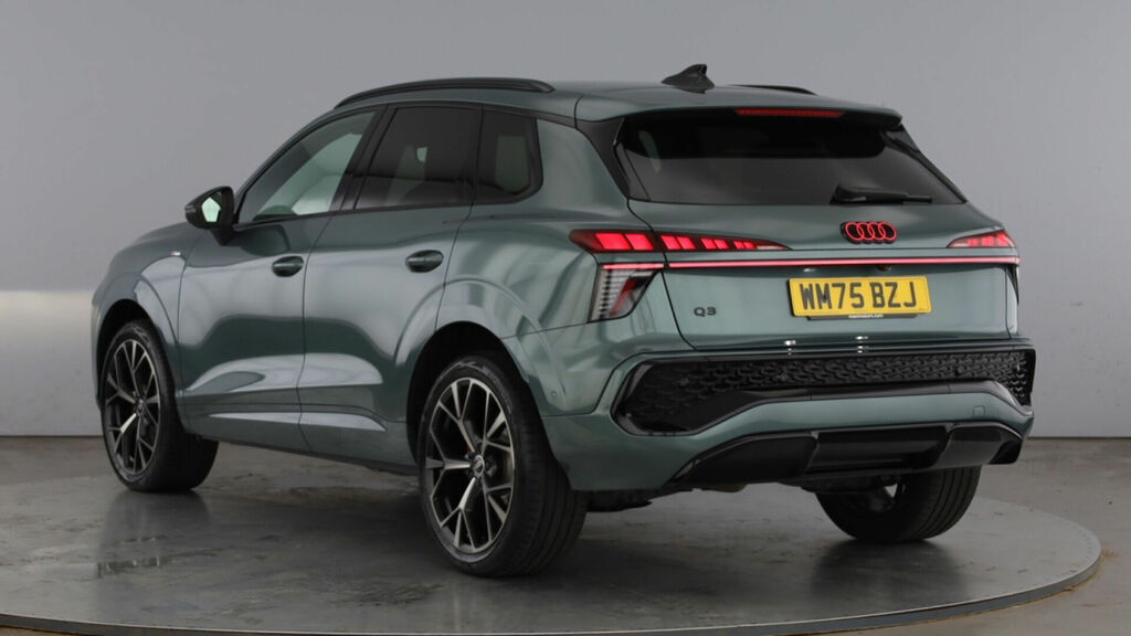 Audi Q3 Tfsi Edition 1 S Tronic Euro 6 5-Door WM75BZJ Green #3