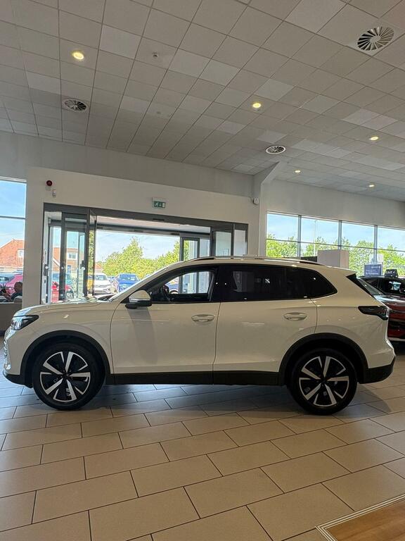 Volkswagen Tiguan Match 1.5 Etsi 150 Ps 7-Speed Dsg 5-Door White