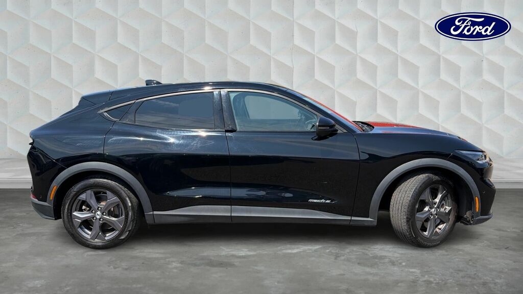 Ford Mustang Mach-E Extended Range 91Kwh 5-Door Black #4