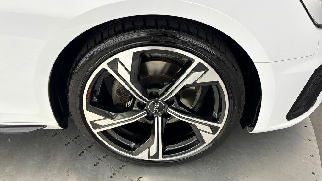 Audi A4 2.0 Tdi 35 Black Edition S Tronic Euro 6 4-Door White #5
