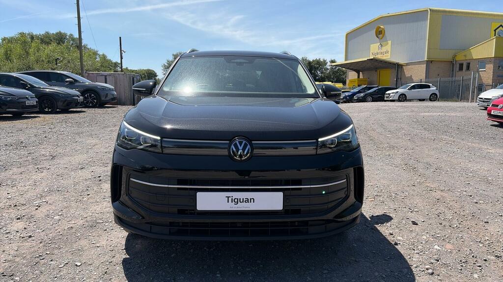 Volkswagen Tiguan Etsi Mhev Match Dsg Euro 6 5-Door Black #5