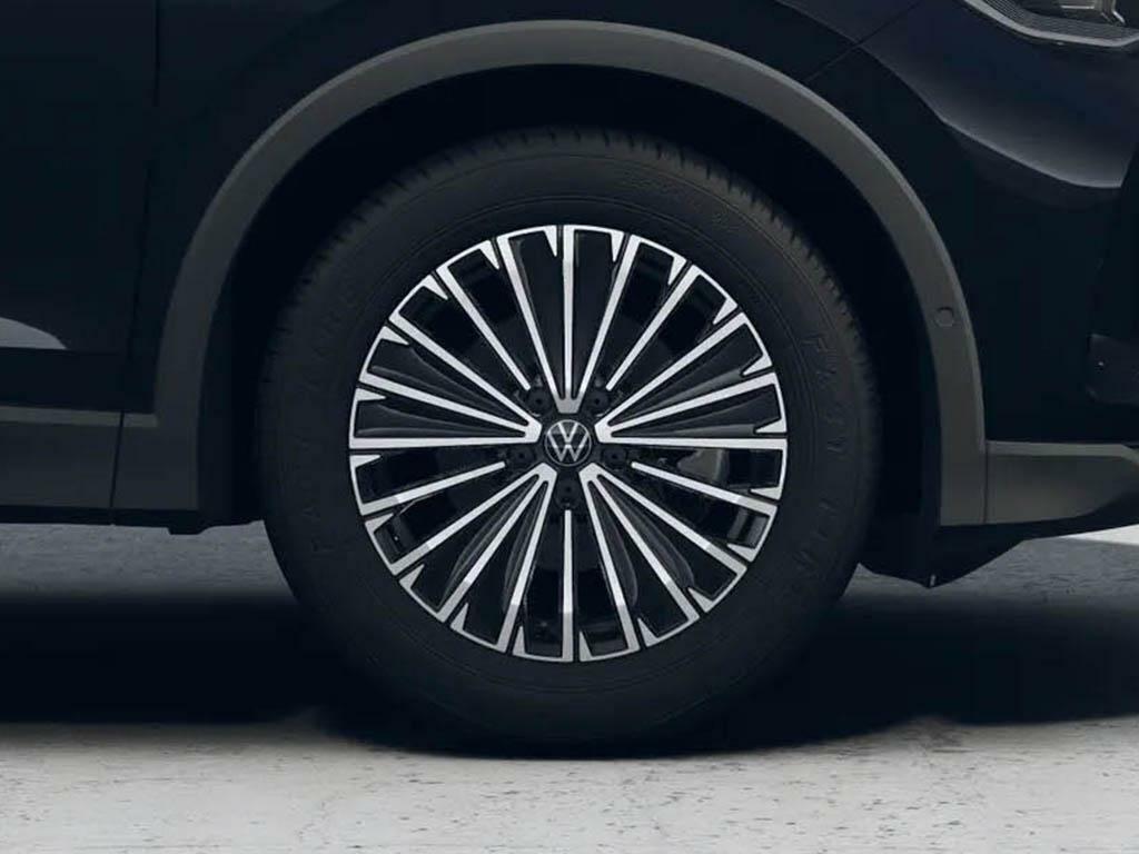Volkswagen Tiguan Etsi Mhev Match Dsg Euro 6 5-Door Black #6