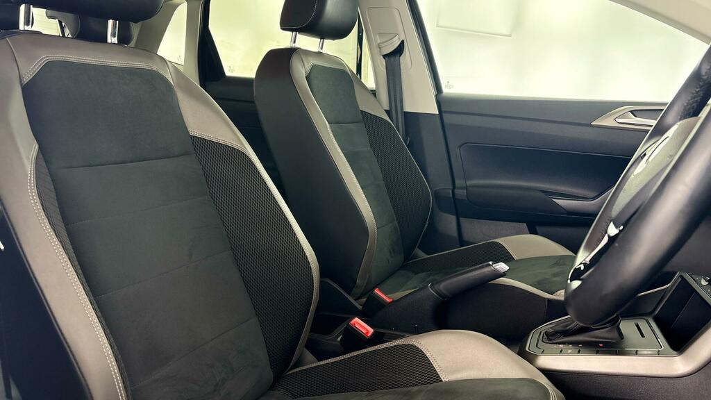 Volkswagen Polo Active Grey #37