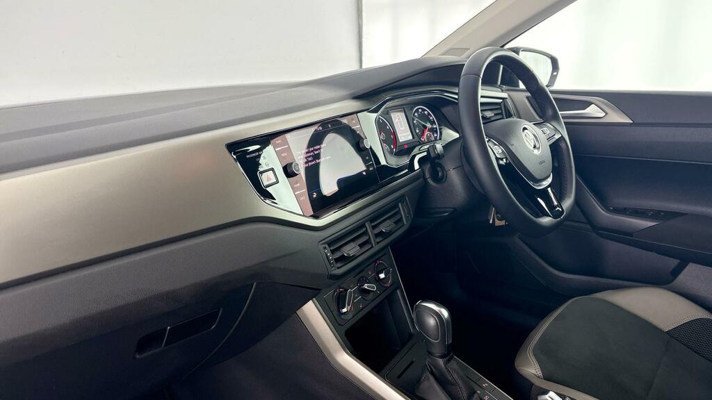 Volkswagen Polo Active Grey #12