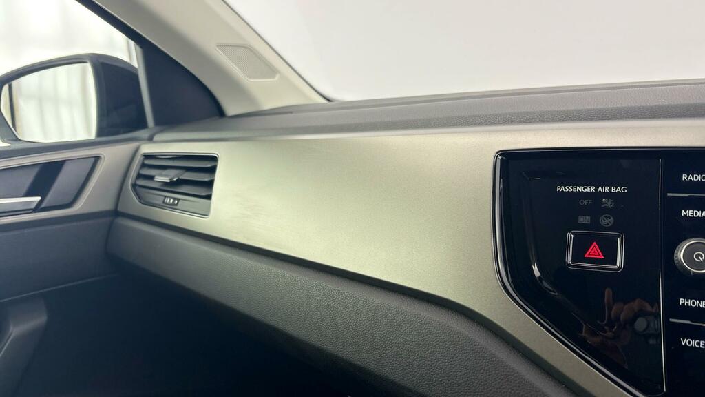 Volkswagen Polo Active Grey #19