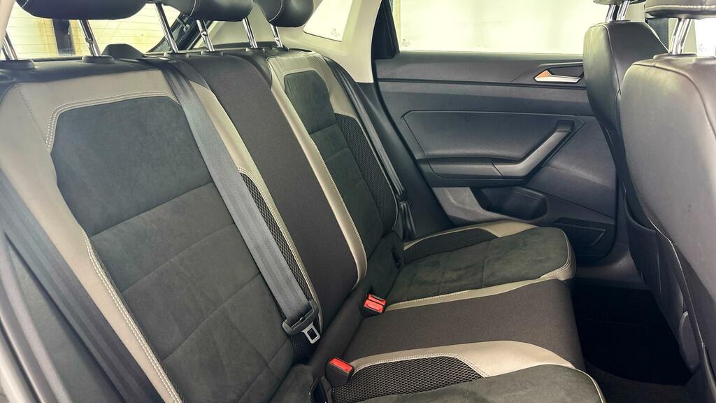Volkswagen Polo Active Grey #39