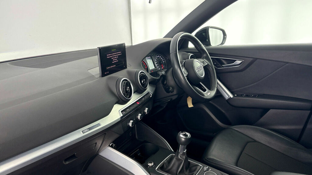 Audi Q2 Tfsi Cod S Line Euro 6 5-Door Black #2
