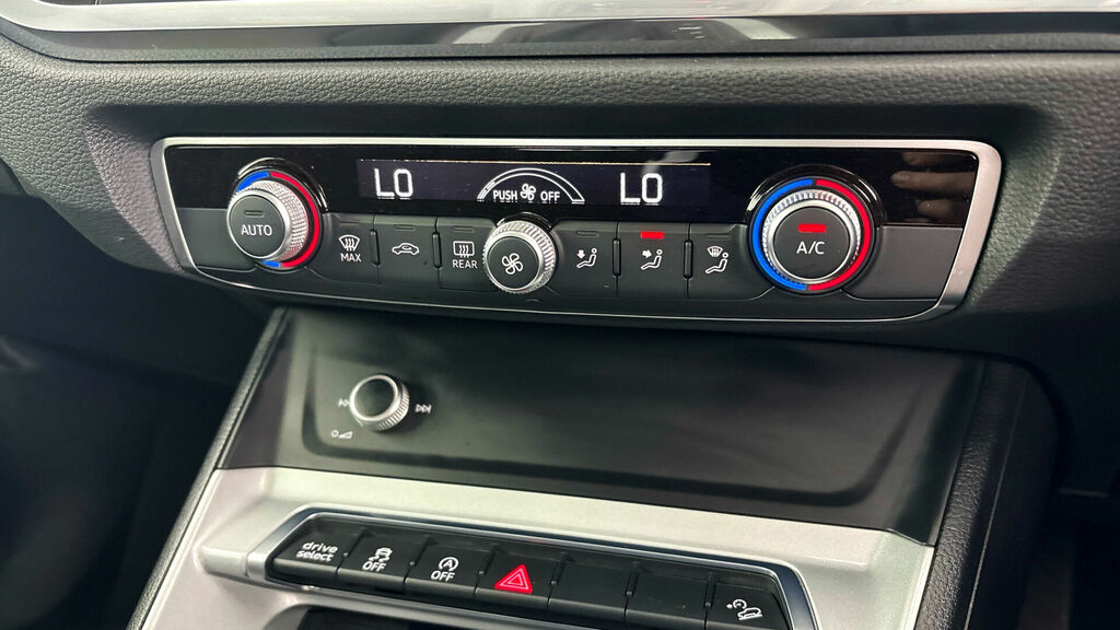 Audi Q3 35 Tfsi Black Edition Black #13