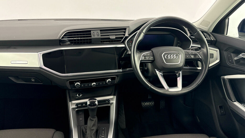 Audi Q3 35 Tfsi Black Edition Black #8